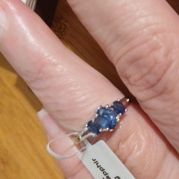 Engagement Ring 3 Natural Blue 2 Ct Sapphires & tiny Topaz Sterling Silver US 7 - Picture 10 of 14